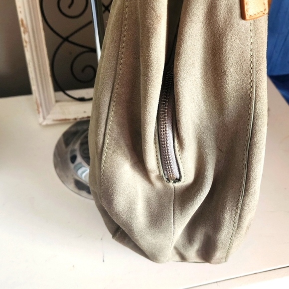 Lucky Brand Idah Suede Hobo Sage Green - Picture 3 of 10